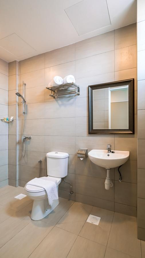 Wg Hotel Петалинг Джая Екстериор снимка